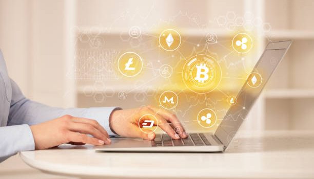 What are the benefits of investing in cryptocurrencies?